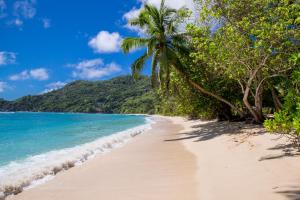 Chalets dAnse Forbans SelfCatering