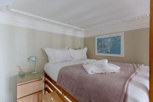 Charming Mezzanine Studio Heart of Paddington