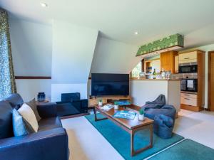 Chalet Caledonia Lodge by Interhome