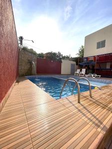 Hotel Rosa da Ilha Guaruja - 80m do mar, 02 piscinas, sala de jogos, brinquedão de percurso para crianças