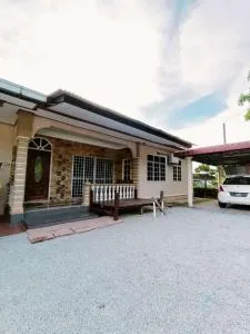 Zafhomestay Kuala Terengganu - Kampong Batu Burok