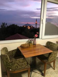 BACHOS HOTEL SULTANAHMET sea view terrace