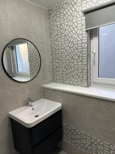 Cozy 2 bedrooms with private parking space and garden