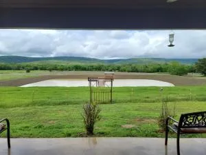 Rest & Replenish 10mins to Lake Sardis with Mountain Views - Tuskahoma