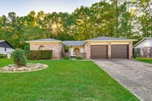 8 Mi to Downtown Little Rock Home with Patio - Mabelvale