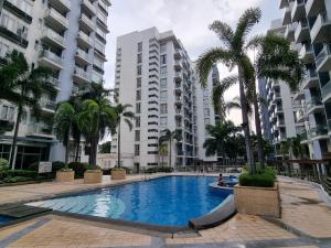 Palm Tree Villas Condominium by Beth