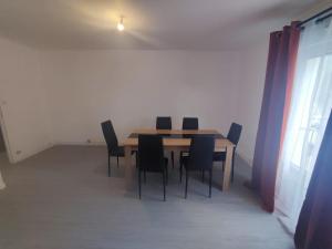 Appartements Appartement avec 2 chambres Morlaix : photos des chambres