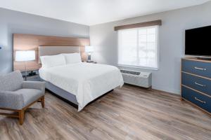 Studio Queen Suite room in Candlewood Suites Denver Northeast - Brighton an IHG Hotel