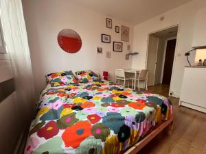 Adorable studio Équipé plein centre proche Foch