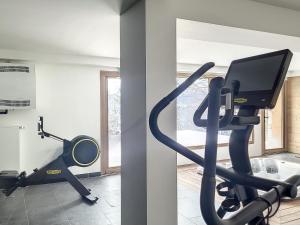 Appartements Appartement Spa Avec Terrasse, Billard, Babyfoot et Sauna a 500m des Pistes, Parking Inclus - FR-1-275-184 : photos des chambres