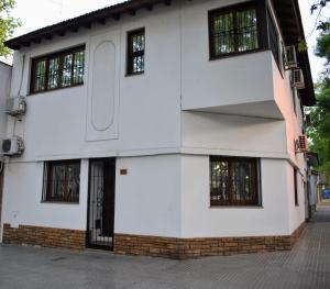 Cosmo Mendoza Suites