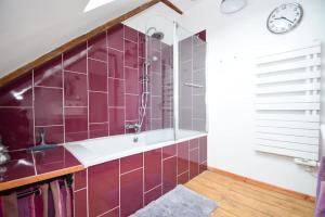 Appartements Maison de bourg Bord de Rance Proximite des plages : photos des chambres