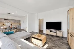 Infinity Stay Kaiser Wilhelm Bruecke - Tossens