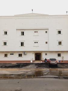 استوديو مودرن بدحْول ذاتي قريبه من البوليفارد