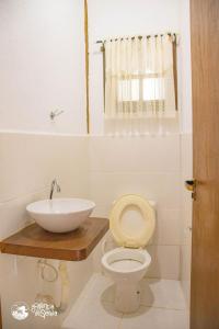 Casa com área externa e piscina na Feiticeira