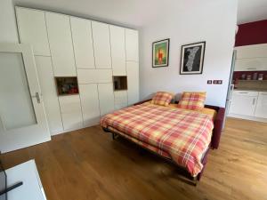 Appartements Strasbourg 3 pieces Vue sur le jardin : photos des chambres