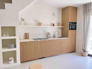 LA GRANDE JANE petite villa bord de mer