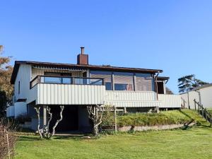 6 person holiday home in Laholm-By Traum