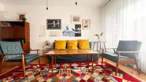 Vintage Retreat - Sofia