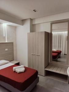 Bijou rooms