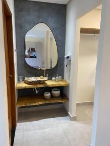 Bangalô com piscina e privacidade a 6 km do centro