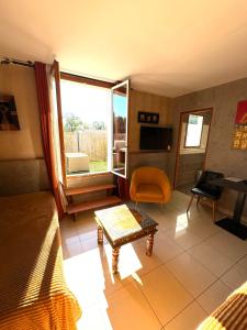 B&B / Chambres d'hotes GuestHouse Le Patio34 : photos des chambres