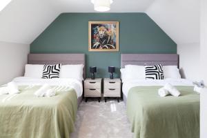 Central Leeds 1-Bed Apartment - 5-Min Walk to Station - Long Stays