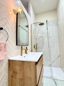 Appartement de luxe à deux pas des Halles, quai Valliere