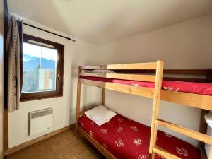 Les Chalets Des Evettes - Résidence avec piscine au pied des pistes MAE-0611