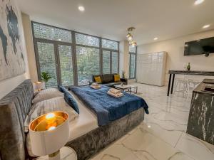 LUX apartments in Central park