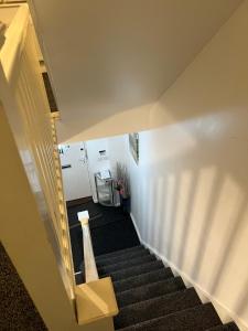 2 Bed Townhouse, Sleeps 5, Close to Manchester City Centre
