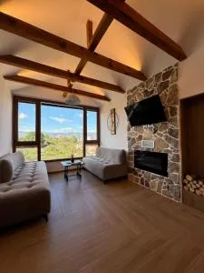 Vila Emante - 特佩杰卡