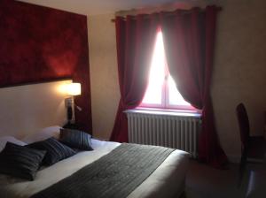 Hotels Logis Auberge A La Tete De Lard : Chambre Double - Non remboursable