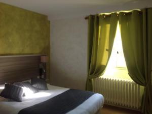 Hotels Logis Auberge A La Tete De Lard : Chambre Double - Non remboursable