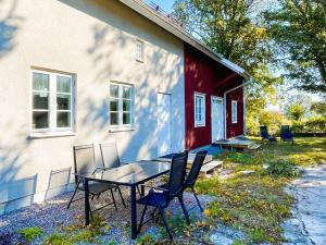 4 star holiday home in MÖRBYLÅNGA