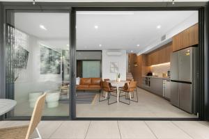 Coogee Beachside Hideaway #3 - Private 1BR, Pet Friendly Retreat