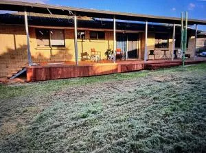 Duncannon - Durack large family home pets - Jindalee