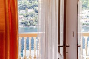 Apartments by the sea Brna, Korcula - 10057