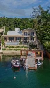 Casa Sol y luna -Beautiful sunrises and infinity pool - Calderitas