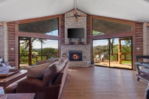 Guadalupe Bluff Log Cabin