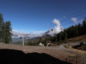 Appart 2 pièces Les Orres avec piscine, sauna, et accès skis aux pieds - FR-1-322-649