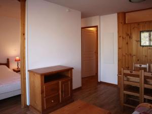 Appart 2 pièces Les Orres avec piscine, sauna, et accès skis aux pieds - FR-1-322-649
