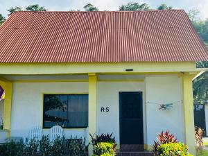 Pintuyan Dive Resort