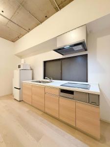 b hotel NaouBLD - Spacious 2BR Apartment in Hatchobori - Sleeps 10 Comfortably