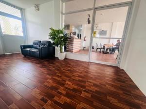 HearthStone Suite & Cafe