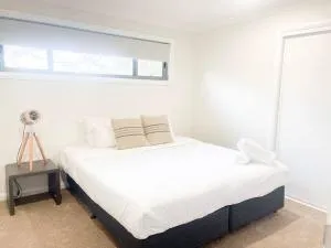 3 Lampe in the CBD - Temora