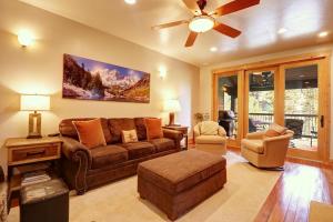 39C Creek Townhomes West Townhouse