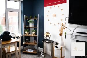 Riya Apartments 2 Bedroom- Wifi-Free Parking