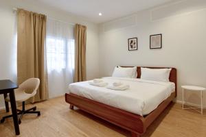 AIRI Home, 3BR in old town Chiangmai near Thapae walking street by Beginning with