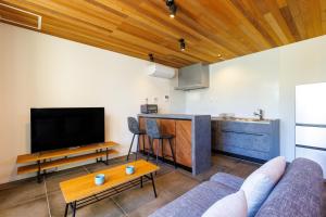 BBQ可能ジャクジー付き最大10人のサウナができる恩納村の貸別荘 リゾートヴィラ恩納beachI